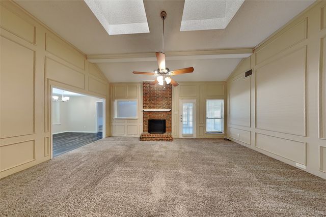 2015 Robin Hill Lane, Carrollton, TX 75007