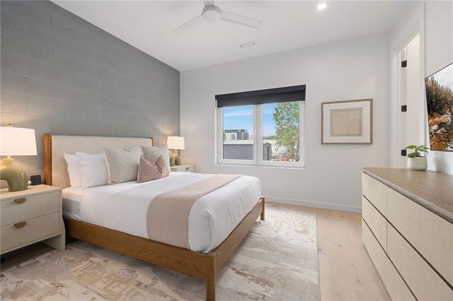 821 SE H Street, Bentonville, AR 72712
