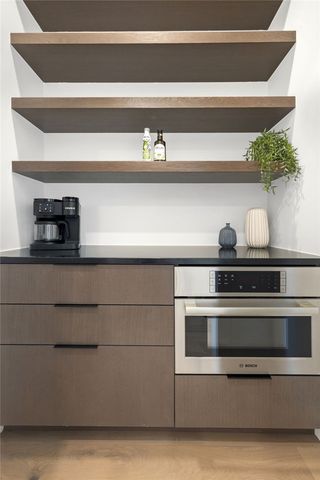 821 SE H Street, Bentonville, AR 72712