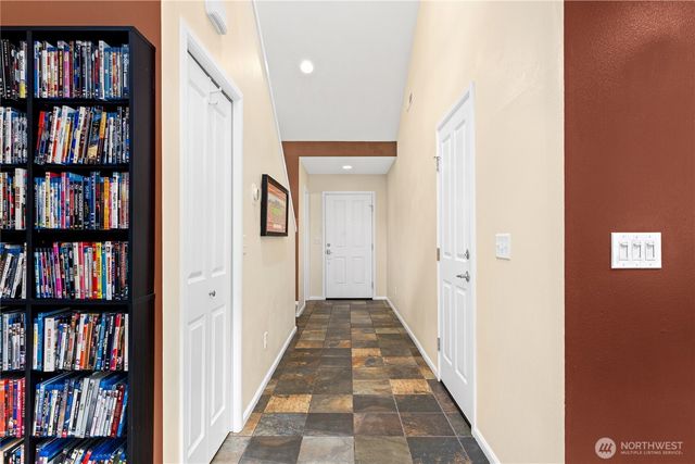 26127 242nd Avenue SE, Maple Valley, WA 98038