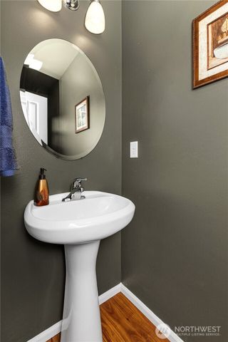 26127 242nd Avenue SE, Maple Valley, WA 98038