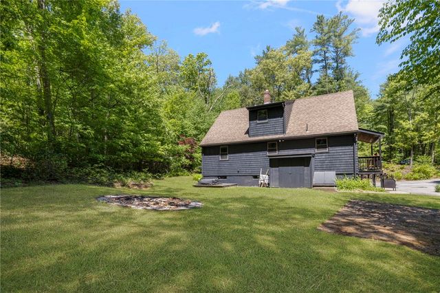 7 Spruce Ridge Drive, Glocester, RI 02814