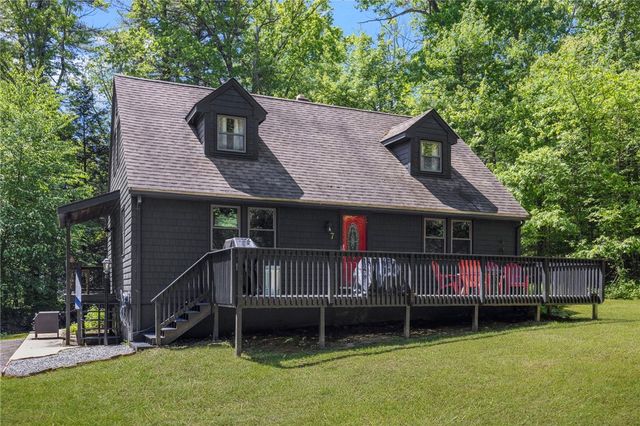 7 Spruce Ridge Drive, Glocester, RI 02814