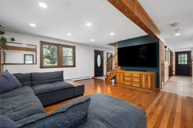 7 Spruce Ridge Drive, Glocester, RI 02814