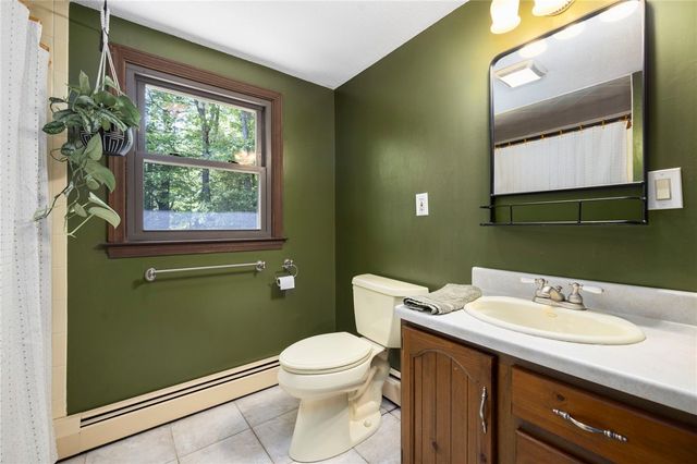 7 Spruce Ridge Drive, Glocester, RI 02814