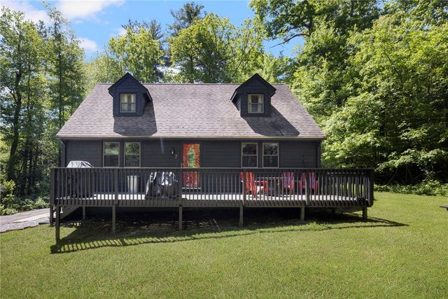 7 Spruce Ridge Drive, Glocester, RI 02814