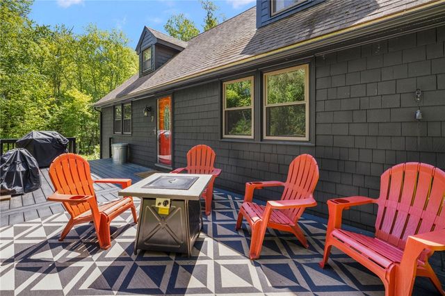 7 Spruce Ridge Drive, Glocester, RI 02814