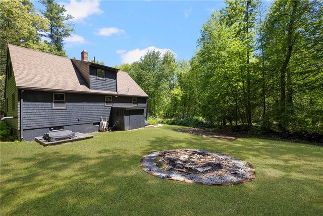 7 Spruce Ridge Drive, Glocester, RI 02814