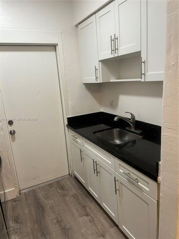 1254 Pennsylvania Avenue 5, Miami Beach, FL 33139