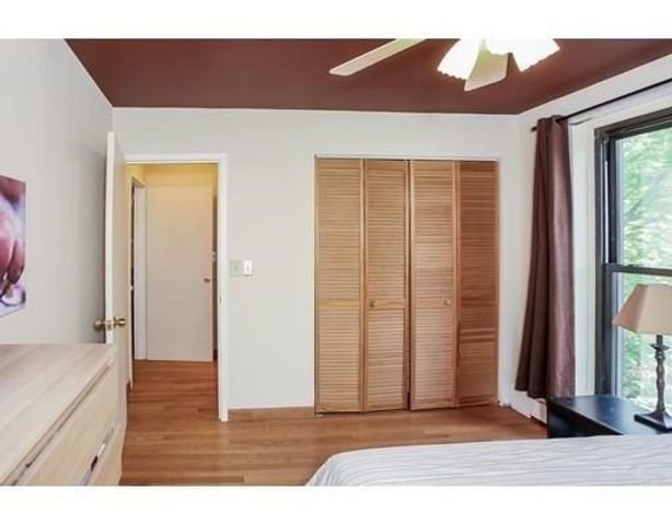 6 Juniper St. 14, Brookline, MA 02445