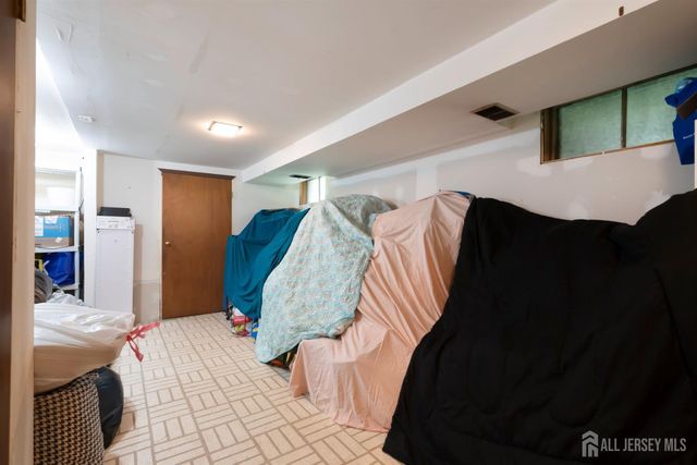 21 Rieder Road, Spotswood, NJ 08884