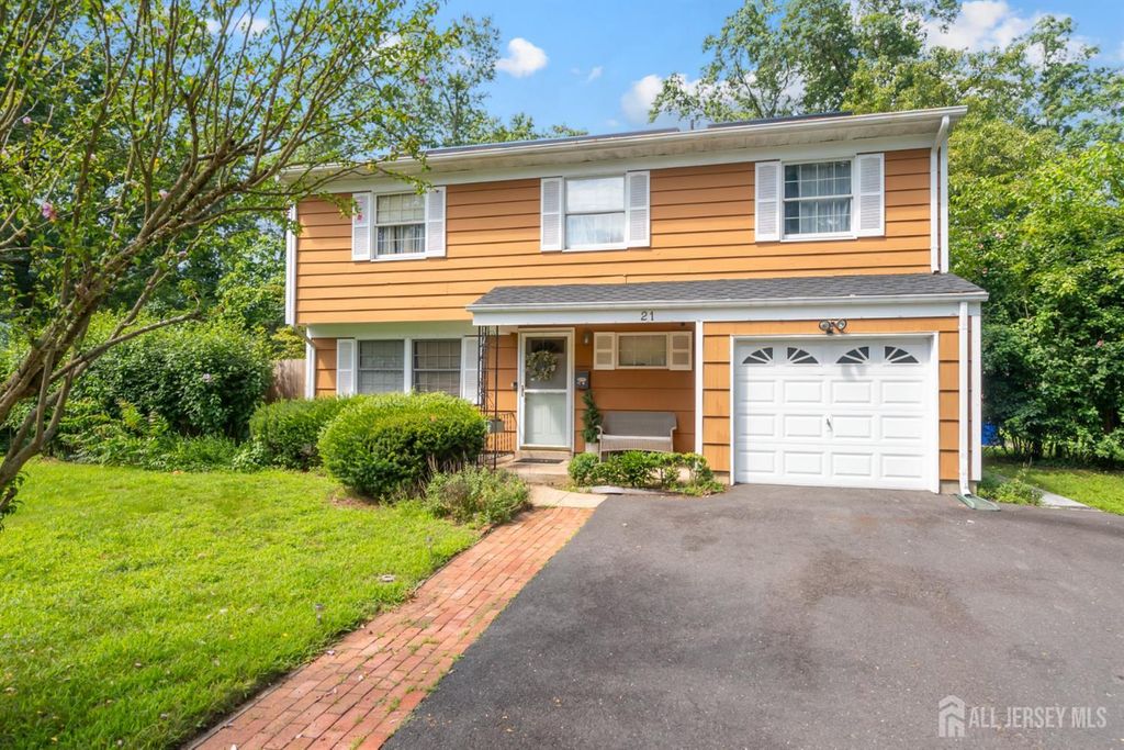 21 Rieder Road, Spotswood, NJ 08884