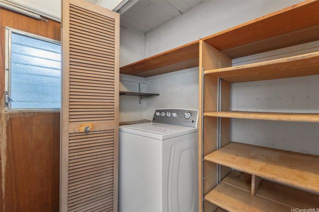 7203 Kipu Place, Honolulu, HI 96825