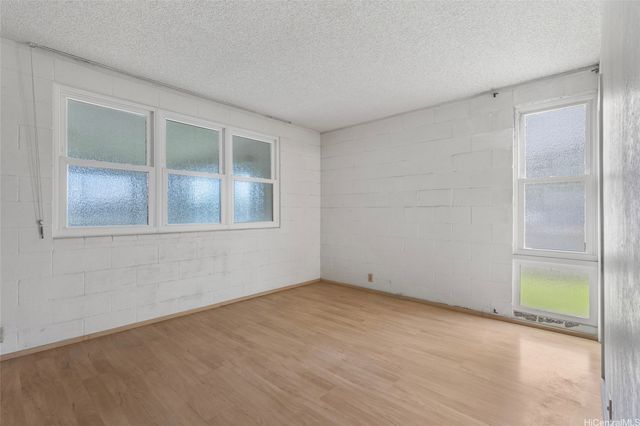 7203 Kipu Place, Honolulu, HI 96825