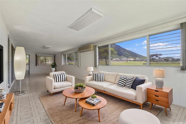 7203 Kipu Place, Honolulu, HI 96825