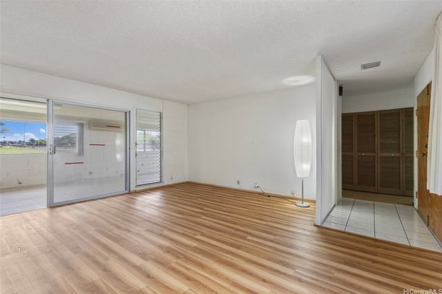 7203 Kipu Place, Honolulu, HI 96825