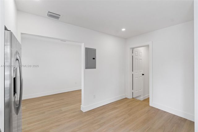 2995 NW 88th St, Miami, FL 33147