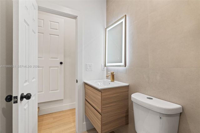 2995 NW 88th St, Miami, FL 33147