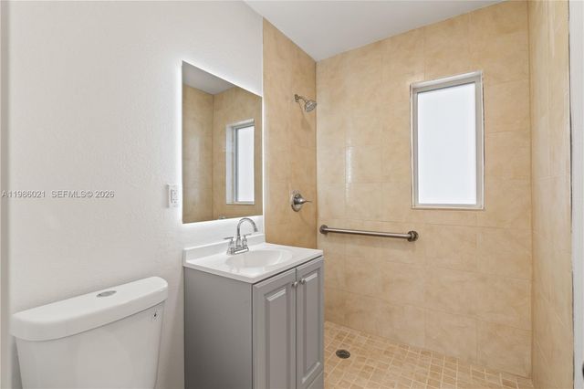 2995 NW 88th St, Miami, FL 33147