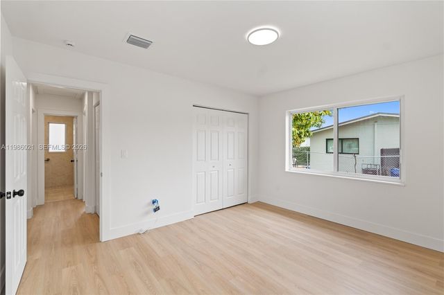 2995 NW 88th St, Miami, FL 33147