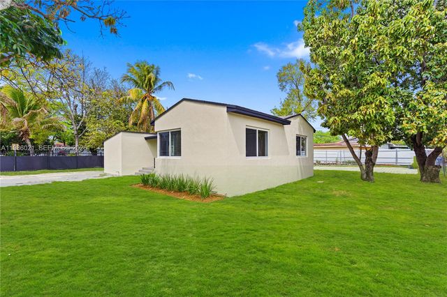 2995 NW 88th St, Miami, FL 33147