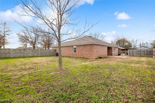 720 Line Street, Dyer, AR 72935