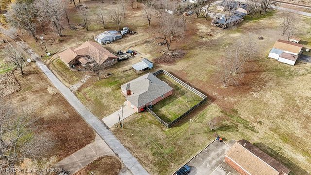 720 Line Street, Dyer, AR 72935