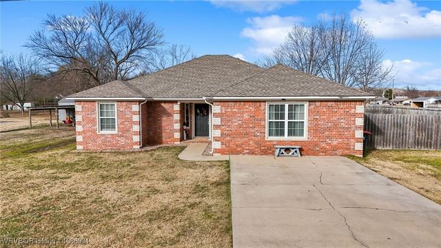 720 Line Street, Dyer, AR 72935