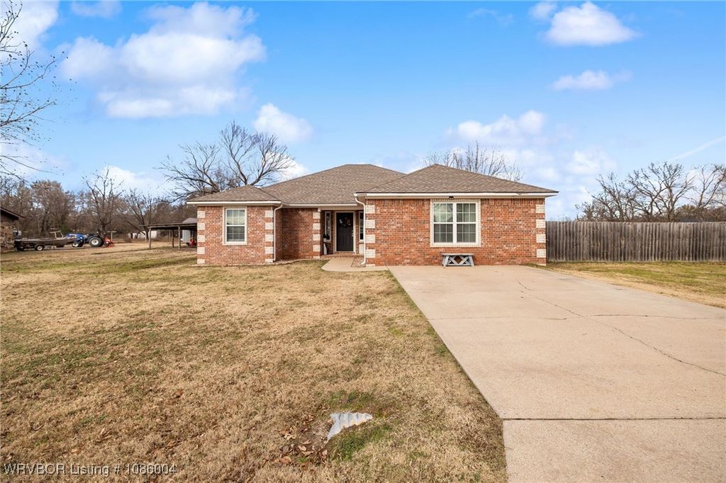 720 Line Street, Dyer, AR 72935