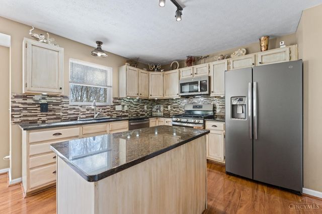 2280 Siesta Drive, Batavia Twp, OH 45103