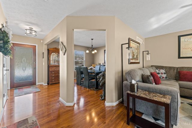 2280 Siesta Drive, Batavia Twp, OH 45103