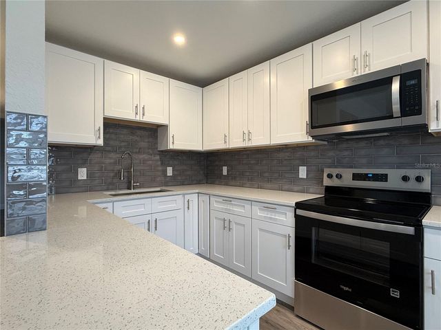 1914 GEIGEL AVENUE, Orlando, FL 32806