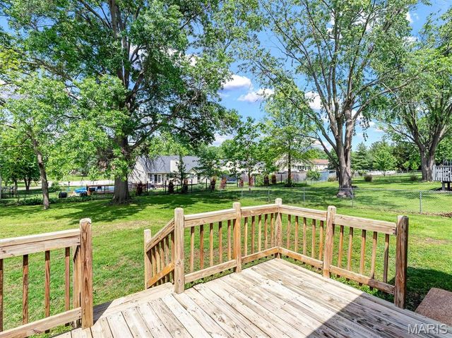 1877 Forest Lane, Pacific, MO 63069