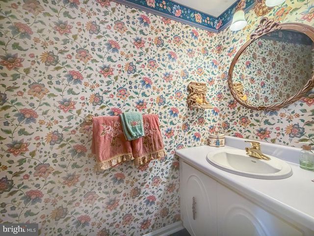 52 WOODBRIDGE CT N, Langhorne, PA 19047