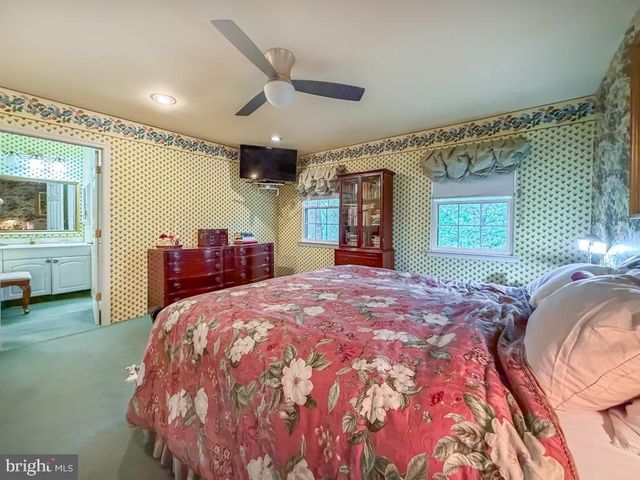 52 WOODBRIDGE CT N, Langhorne, PA 19047