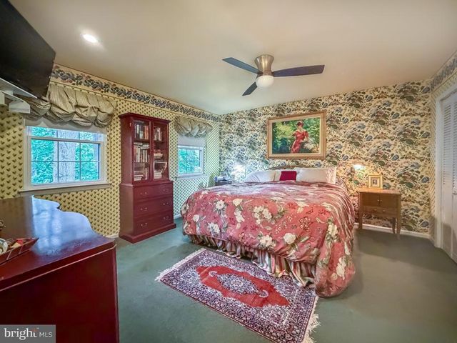 52 WOODBRIDGE CT N, Langhorne, PA 19047
