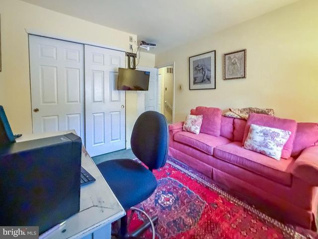 52 WOODBRIDGE CT N, Langhorne, PA 19047