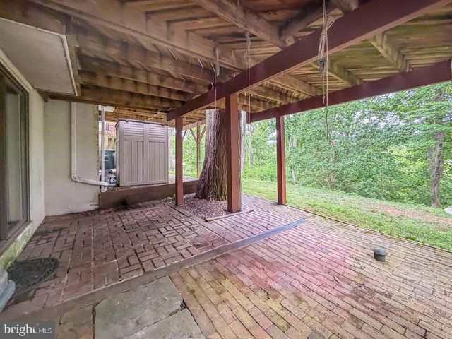 52 WOODBRIDGE CT N, Langhorne, PA 19047