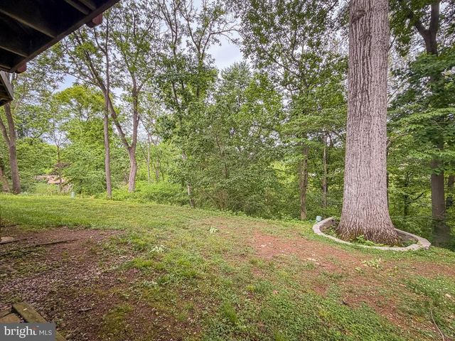 52 WOODBRIDGE CT N, Langhorne, PA 19047