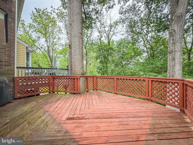52 WOODBRIDGE CT N, Langhorne, PA 19047