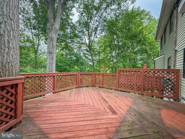 52 WOODBRIDGE CT N, Langhorne, PA 19047