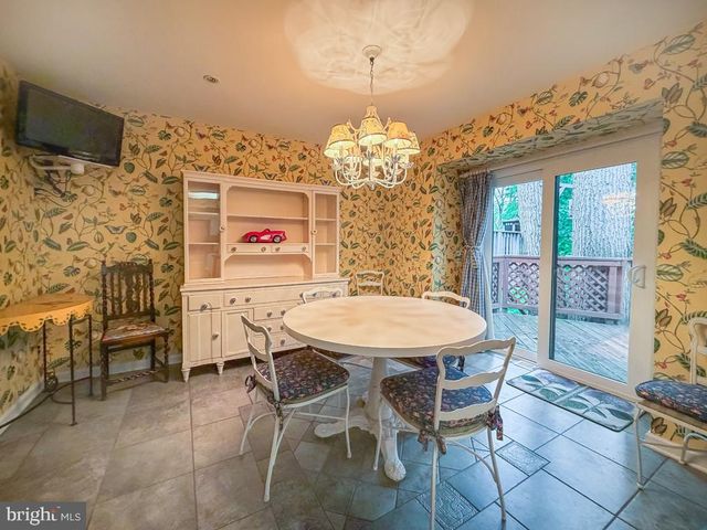 52 WOODBRIDGE CT N, Langhorne, PA 19047