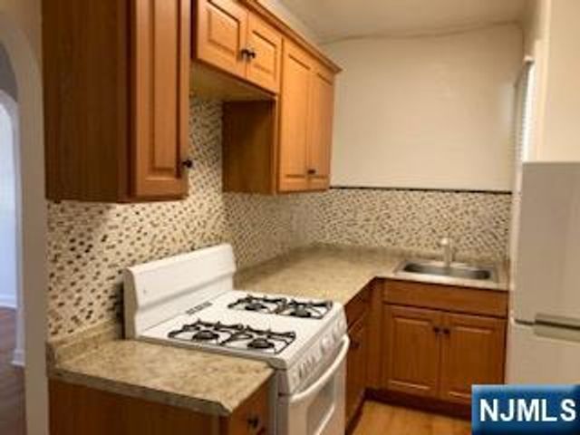 22 S Broad Street 10, Ridgewood, NJ 07450