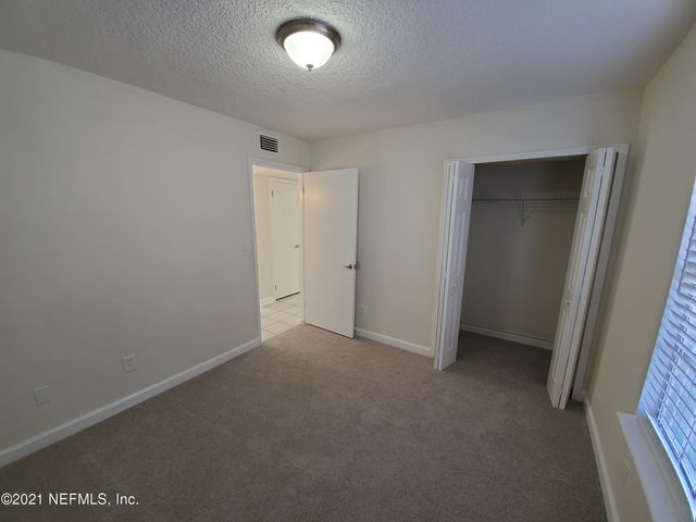 1024 SNUG HARBOUR Court, Atlantic Beach, FL 32233