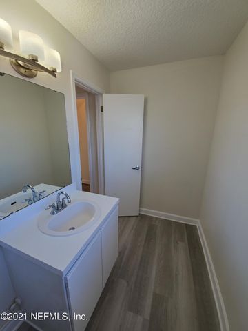 1024 SNUG HARBOUR Court, Atlantic Beach, FL 32233