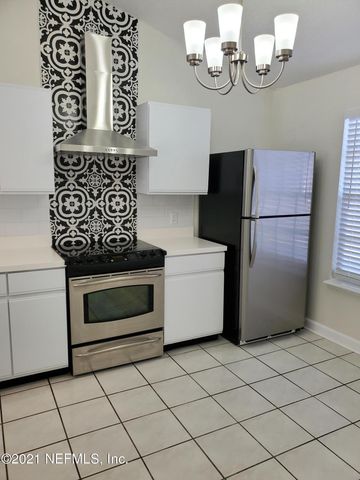 1024 SNUG HARBOUR Court, Atlantic Beach, FL 32233