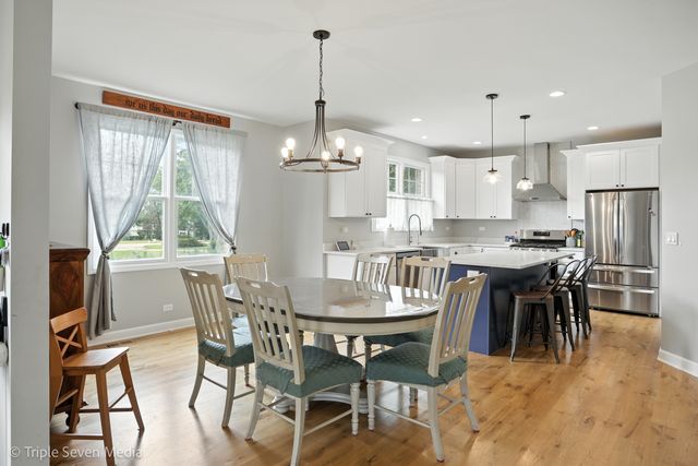 7350 Forest Hill Road, Burr Ridge, IL 60527