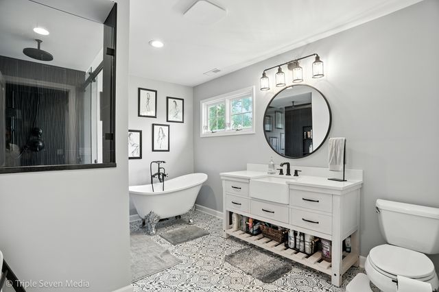 7350 Forest Hill Road, Burr Ridge, IL 60527