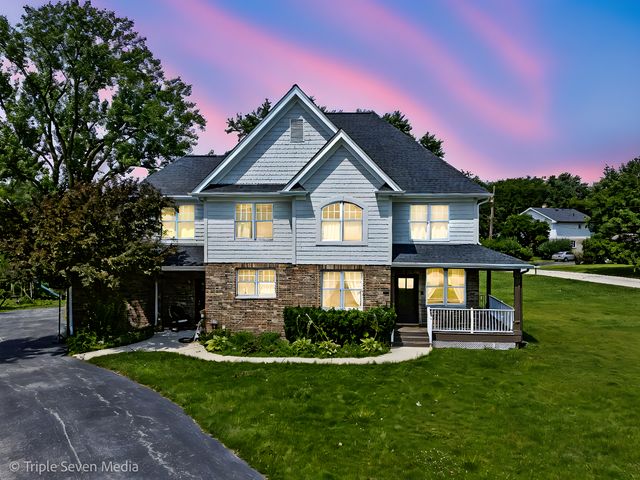 7350 Forest Hill Road, Burr Ridge, IL 60527