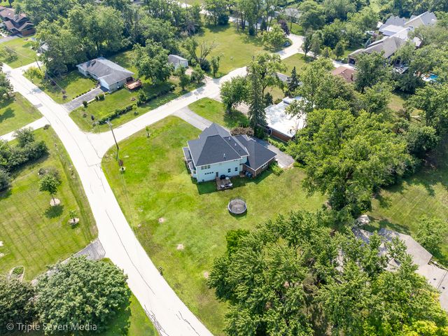 7350 Forest Hill Road, Burr Ridge, IL 60527